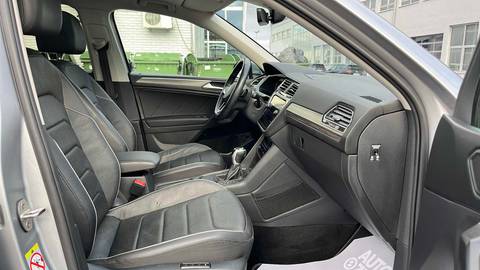 2023 Volkswagen Tiguan Allspace — sličica 9