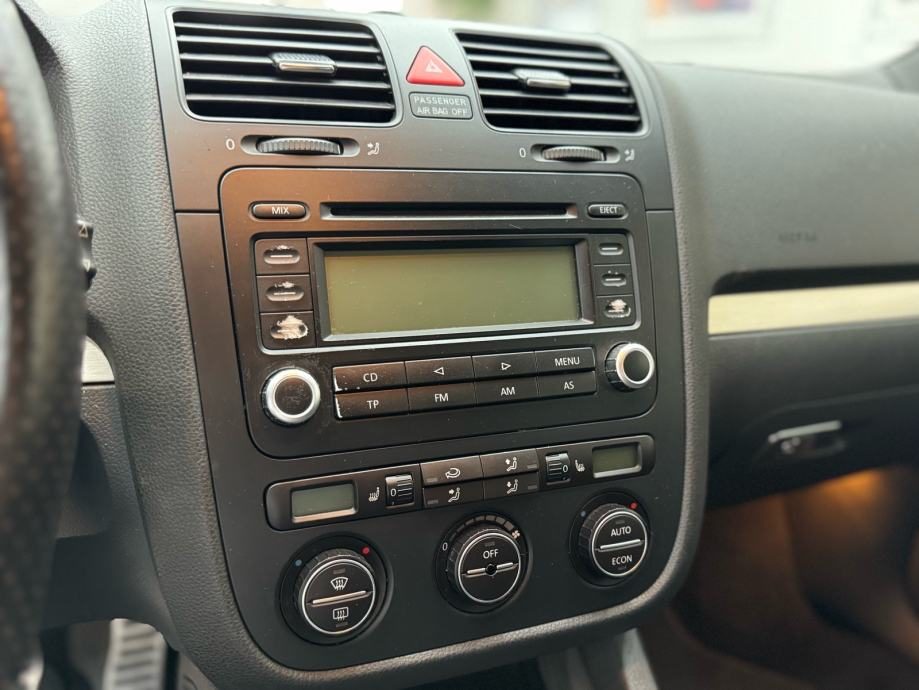 2005 Volkswagen Golf — fotografija 10