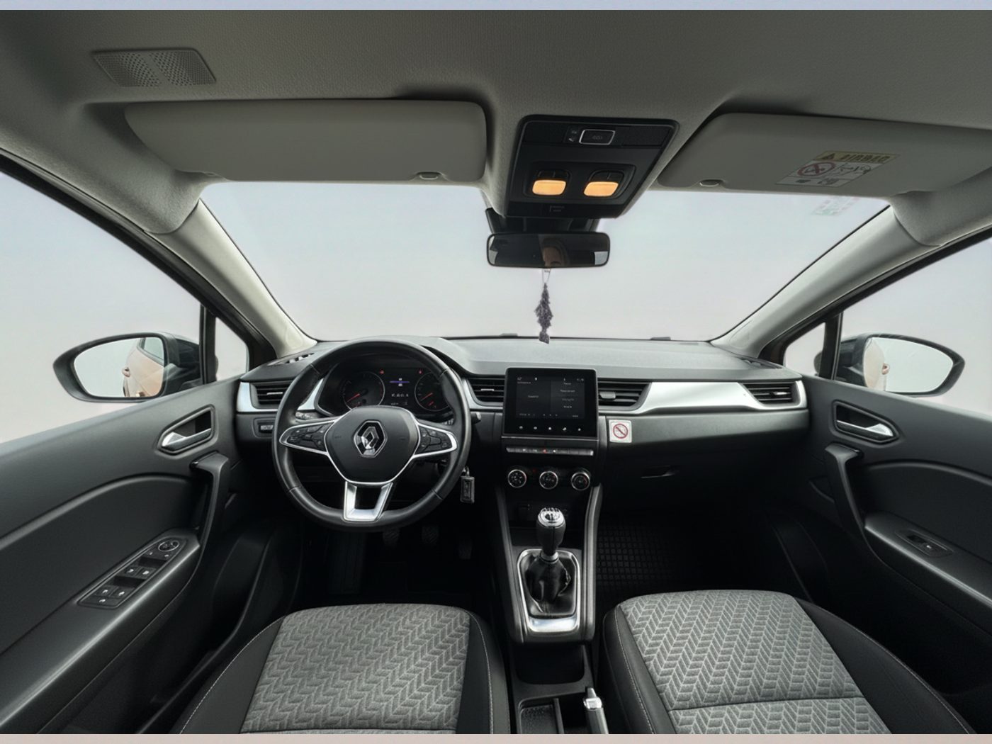 2022 Renault Captur — fotografija 10