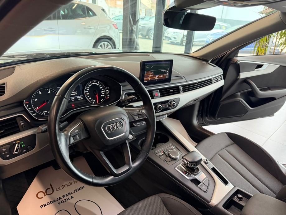 2016 Audi A4 Variant — fotografija 14