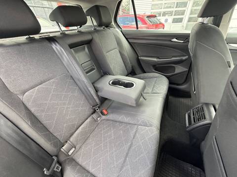 2024 Volkswagen Golf — sličica 19