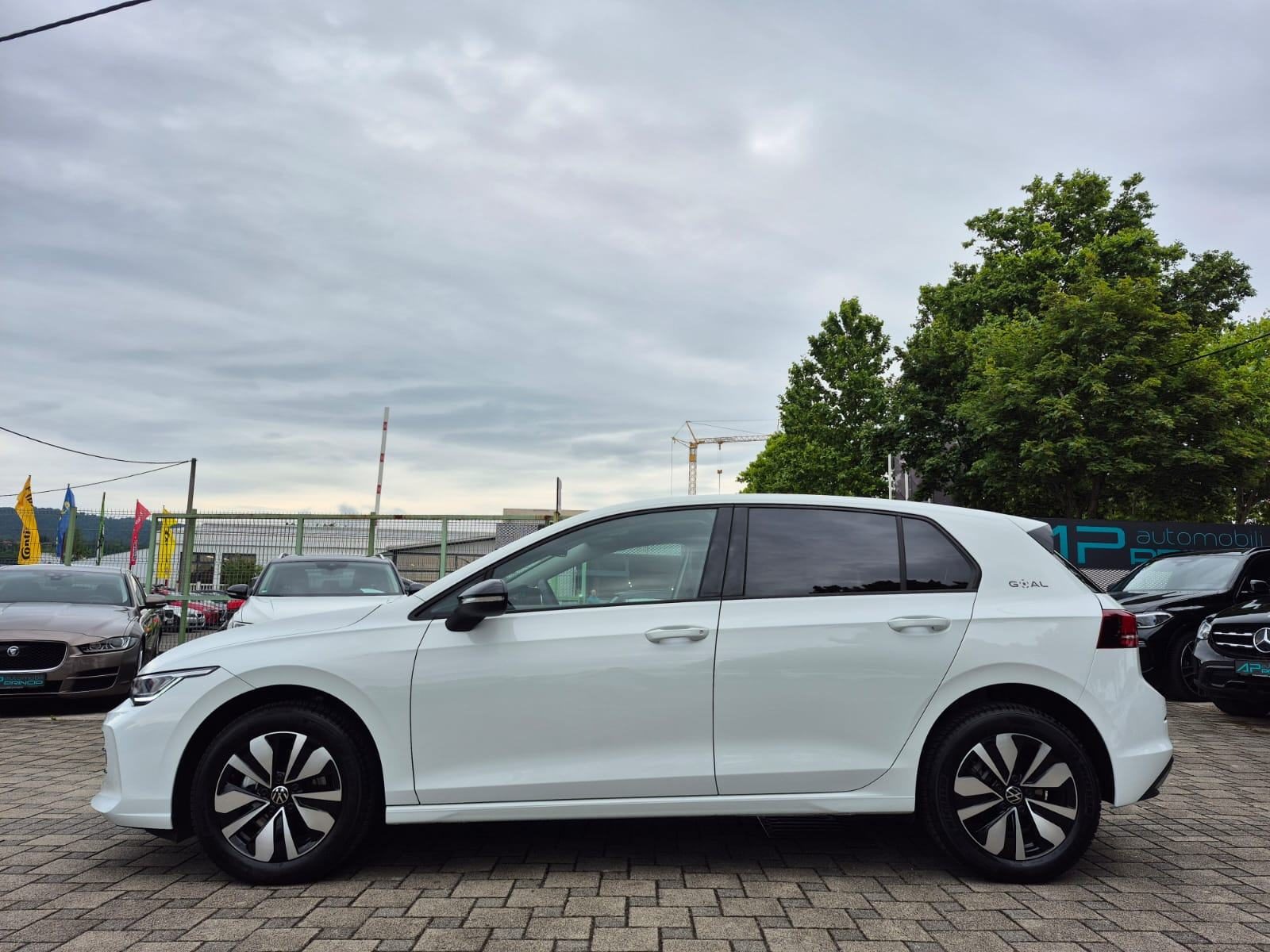 2024 Volkswagen Golf VIII — fotografija 3