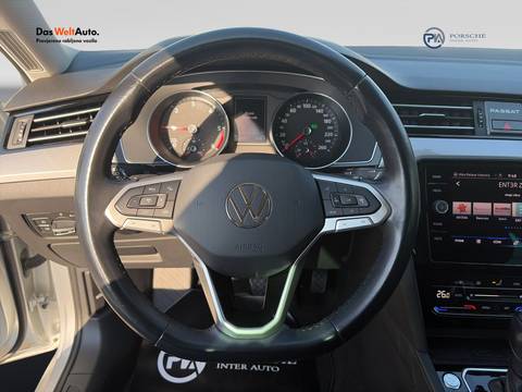 2021 Volkswagen Passat Variant — sličica 14