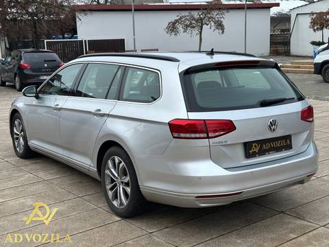 2019 Volkswagen Passat — sličica 5