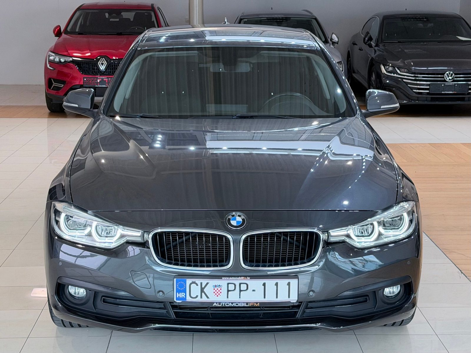 2016 BMW Serija 3 — fotografija 3