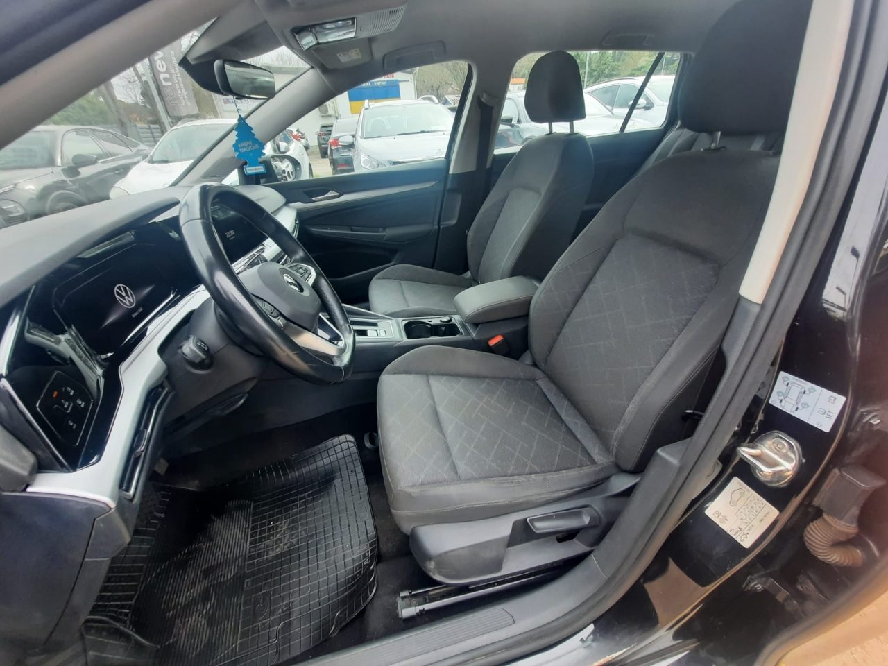 2022 Volkswagen Golf — fotografija 10