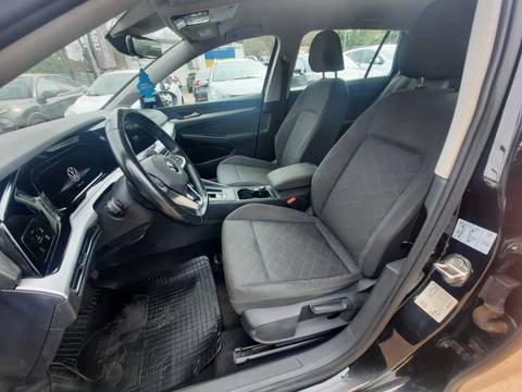 2022 Volkswagen Golf — sličica 10