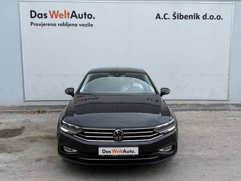2022 Volkswagen Passat — sličica 5