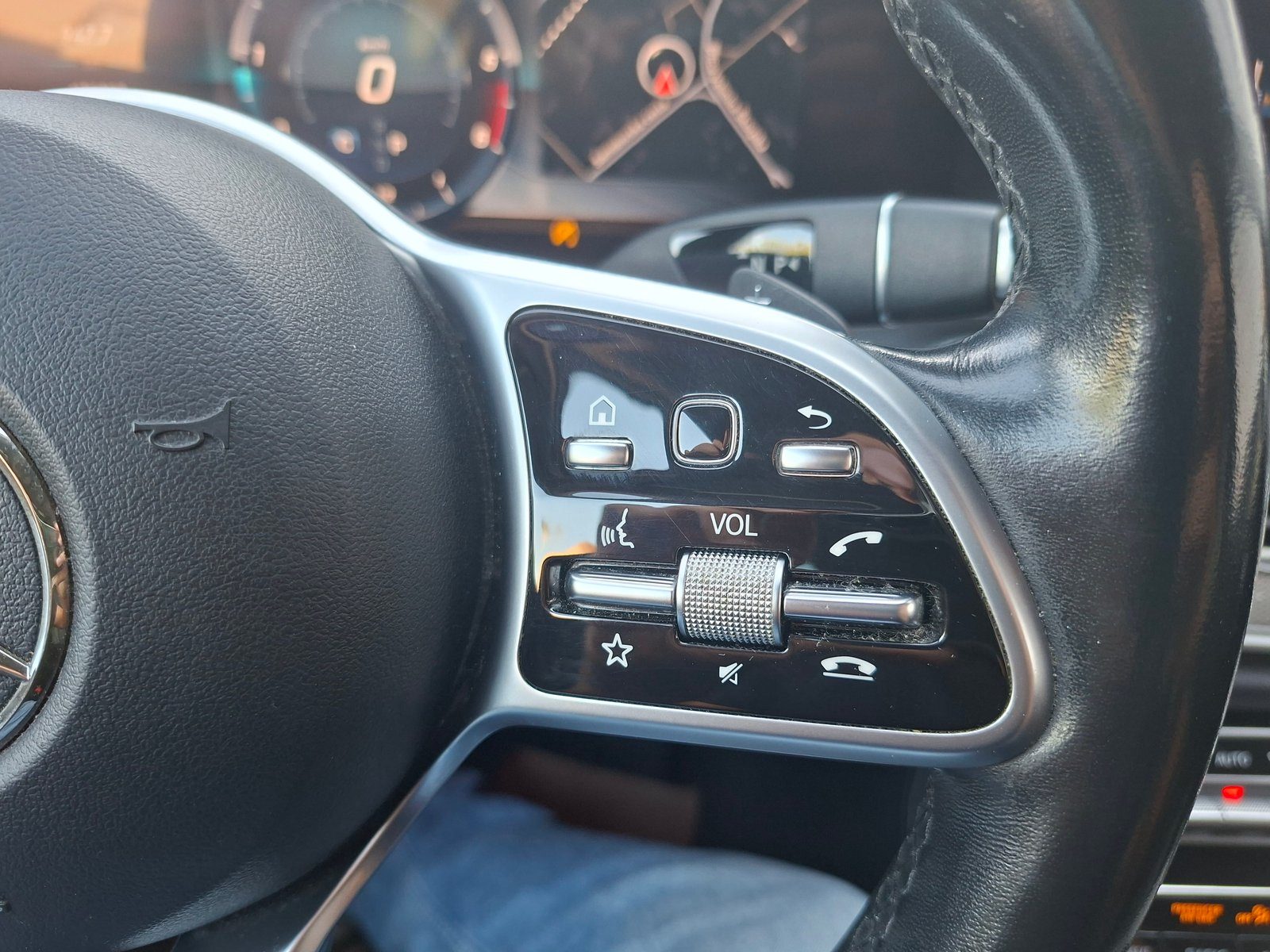 2019 Mercedes-Benz E-klasa — fotografija 20