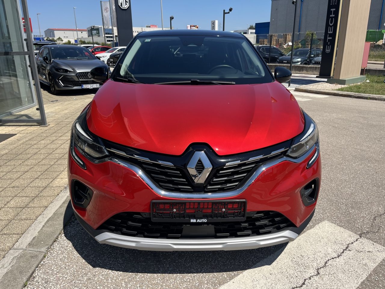 2024 Renault Captur — fotografija 3