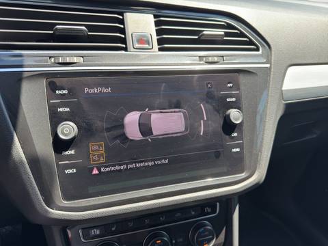 2018 Volkswagen Tiguan — sličica 13
