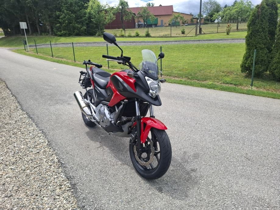 2016 Honda NC700XA — fotografija 12