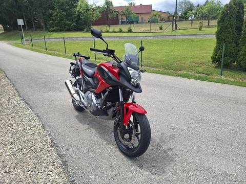 2016 Honda NC700XA — sličica 12