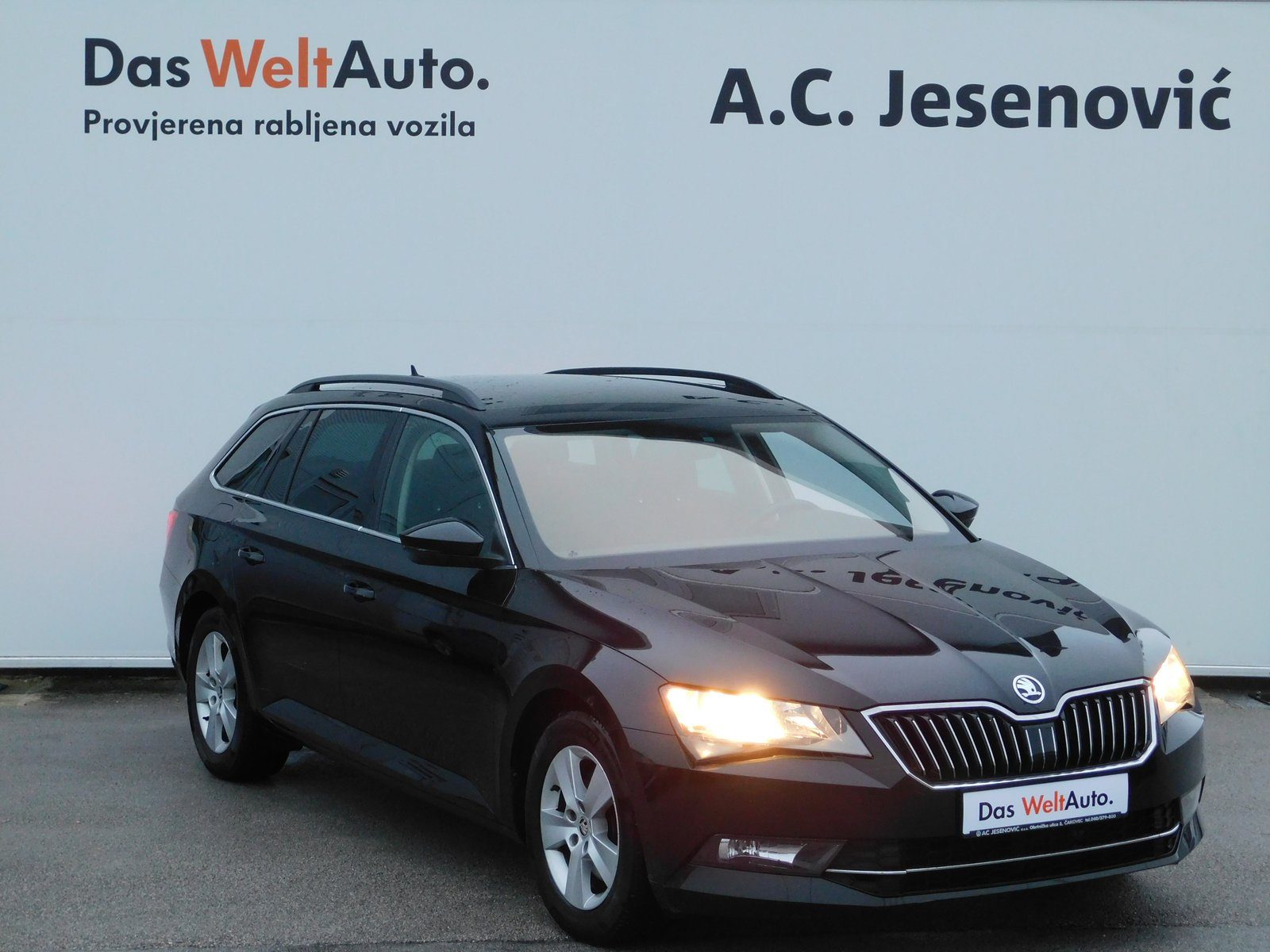 2017 Škoda Superb Combi — fotografija 3