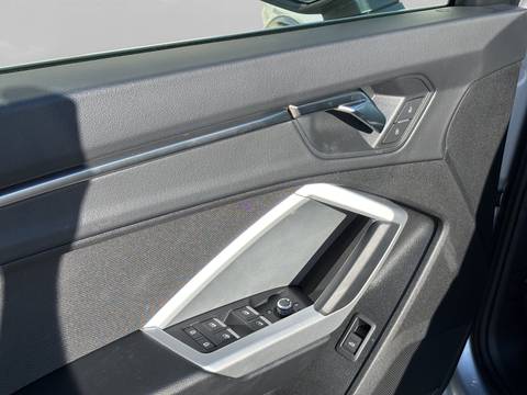 2025 Audi Q3 — sličica 22