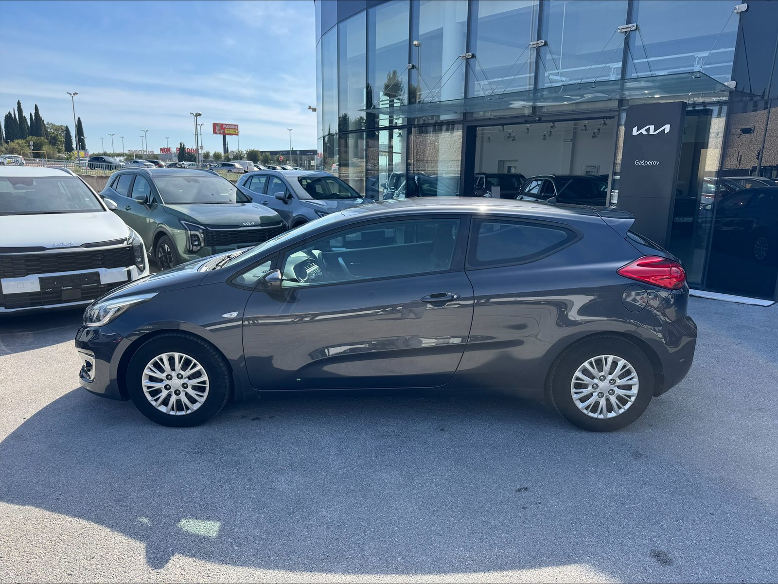 Kia ProCeed — fotografija 9