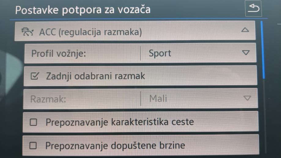 2022 Volkswagen T-Roc — fotografija 13