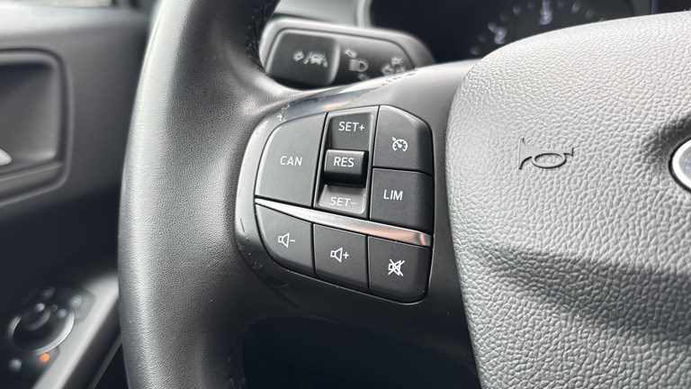 2022 Ford Focus — fotografija 15