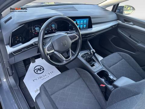 2023 Volkswagen Golf — sličica 10
