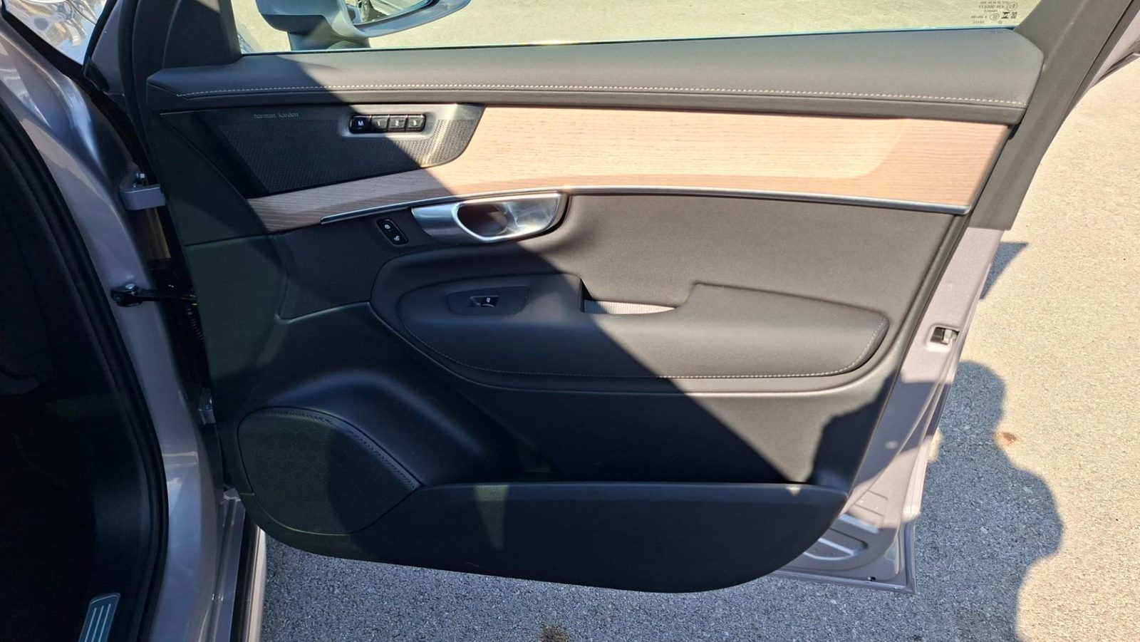 2025 Volvo XC90 — fotografija 8