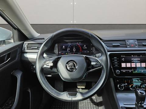 2022 Škoda Superb Combi — sličica 15