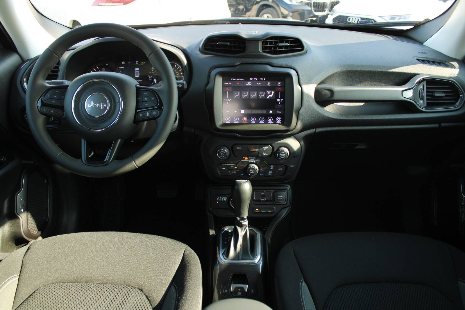 2022 Jeep Renegade — fotografija 14
