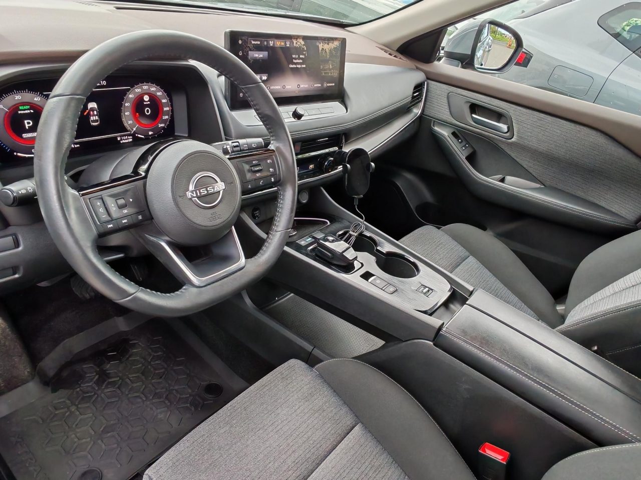 2024 Nissan X-Trail — fotografija 3