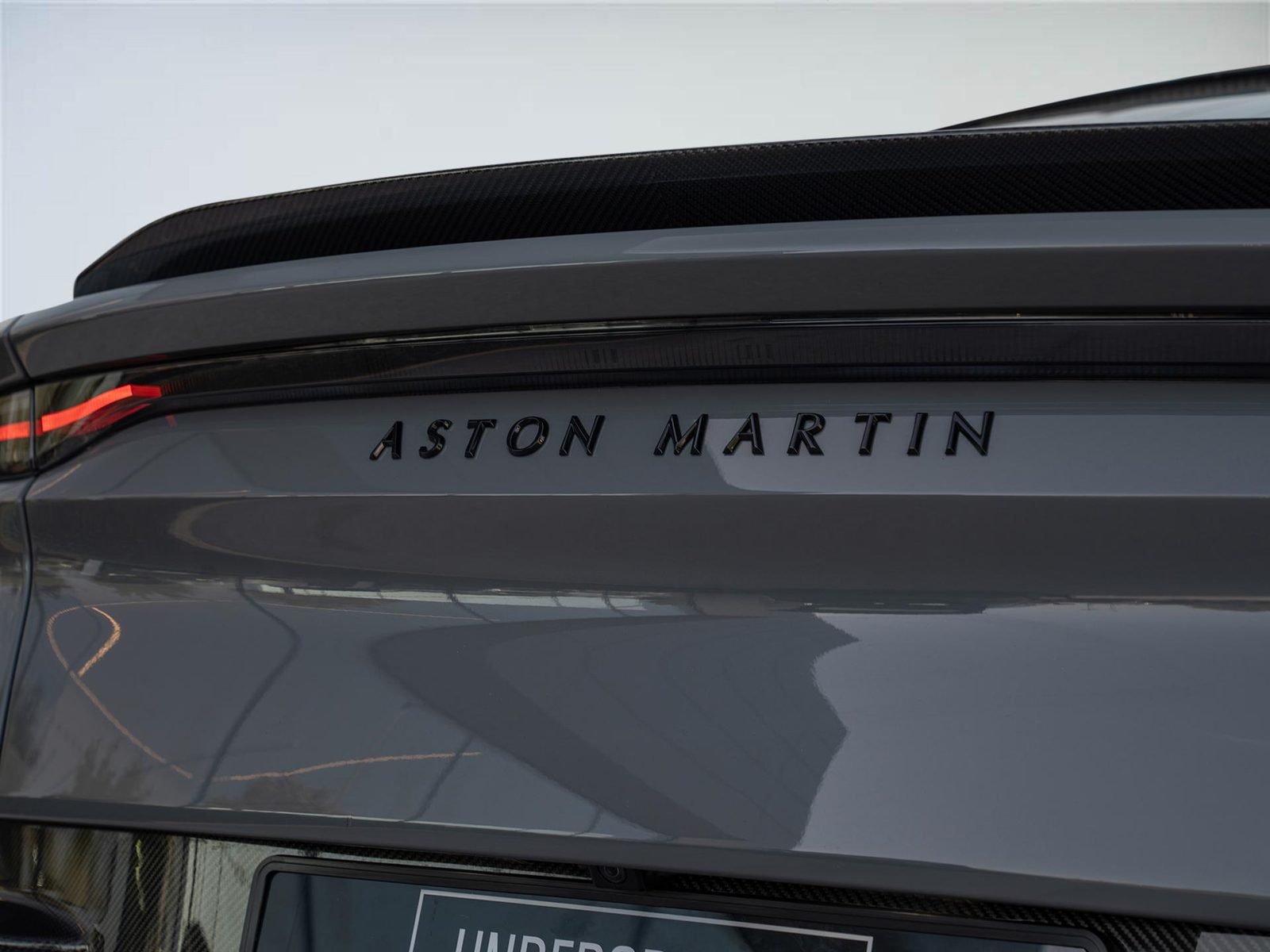 2022 Aston Martin DBS — fotografija 28