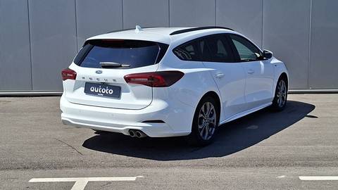 2023 Ford Focus — sličica 3
