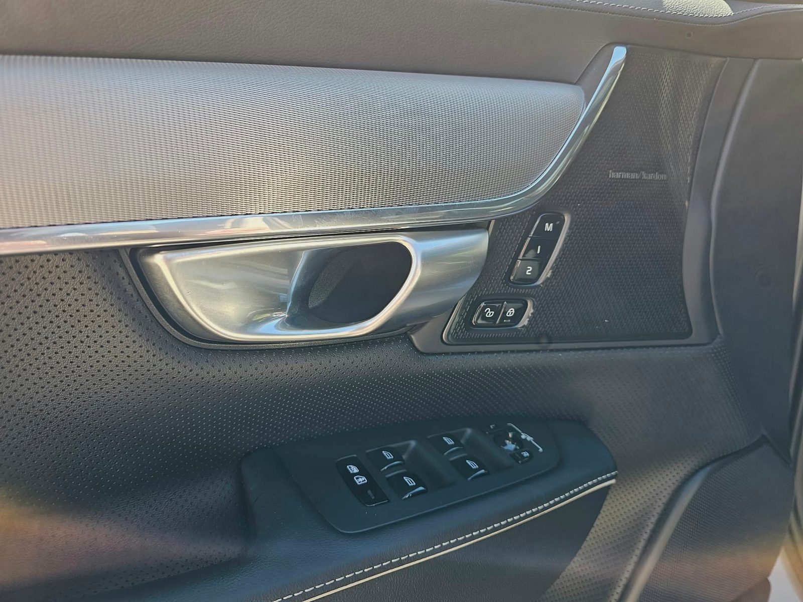 2023 Volvo S90 — fotografija 11