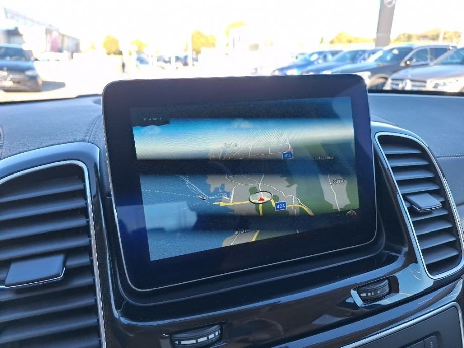 2016 Mercedes-Benz GLE — fotografija 11