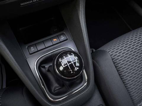 2010 Volkswagen Golf — sličica 16