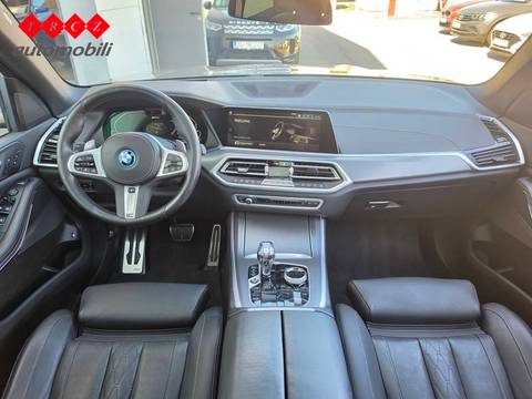 2022 BMW X5 — sličica 9