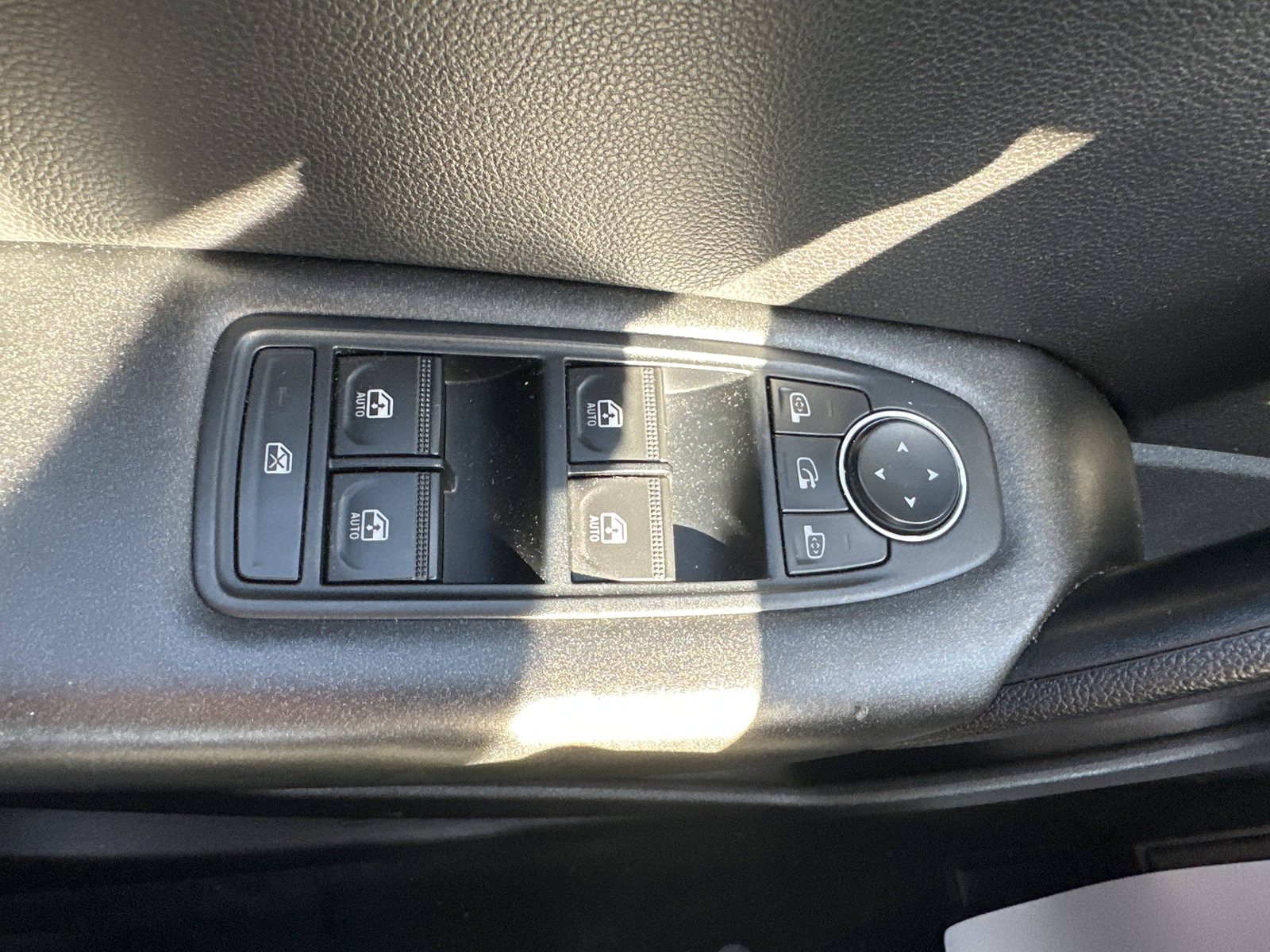 2024 Renault Captur — fotografija 28