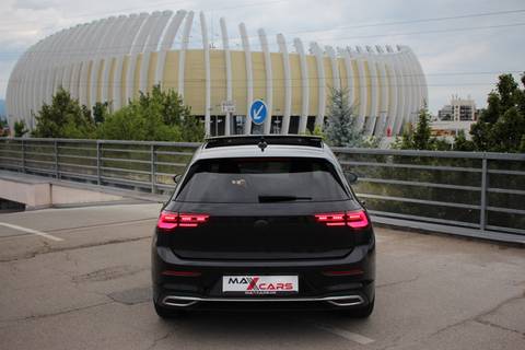 2022 Volkswagen Golf — sličica 8
