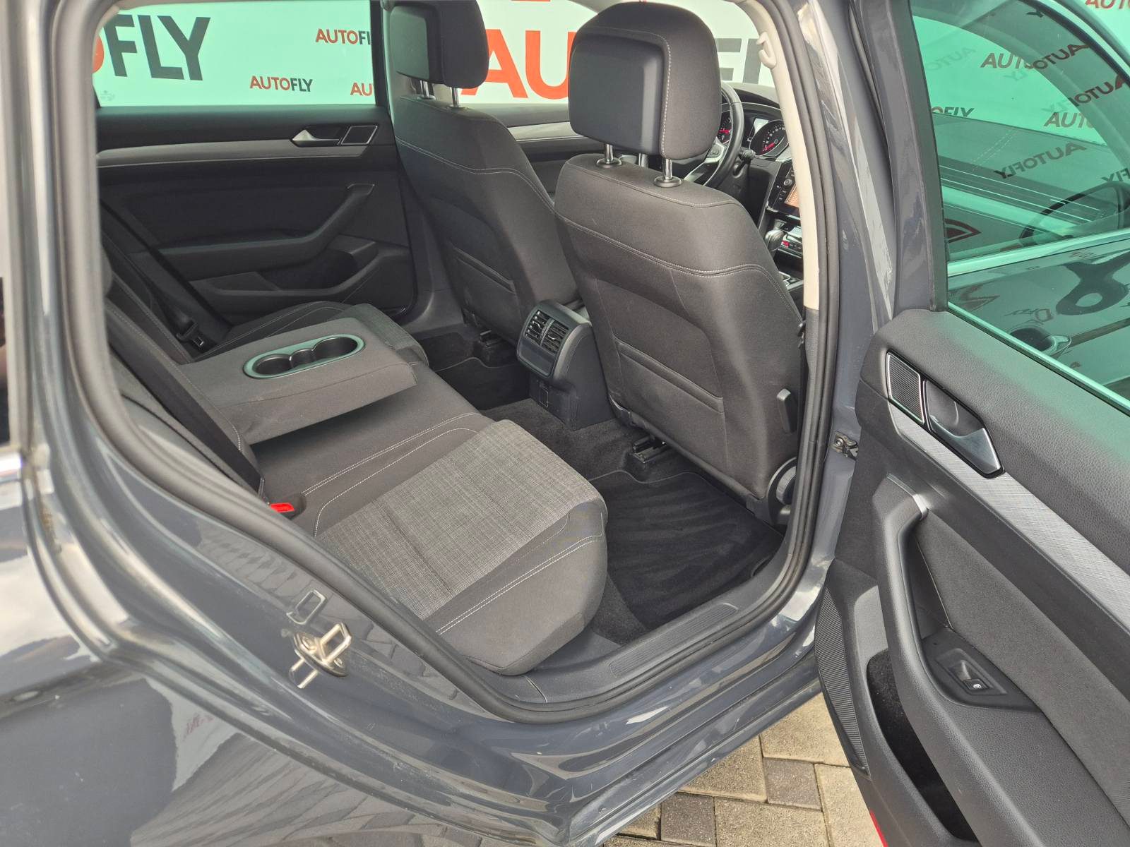 2021 Volkswagen Passat Variant — fotografija 15
