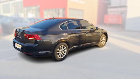 2022 Volkswagen Passat — sličica 7