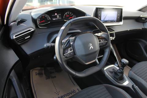 2022 Peugeot 2008 — sličica 9