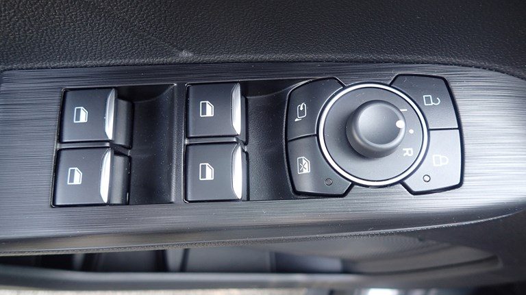 2025 Ford Kuga — fotografija 17