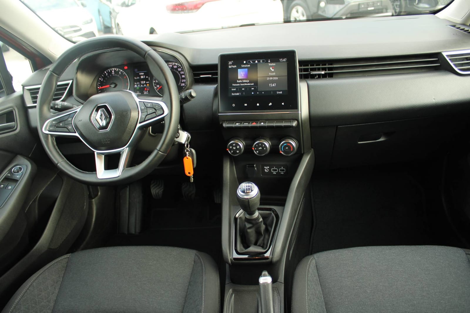 2023 Renault Clio — fotografija 13