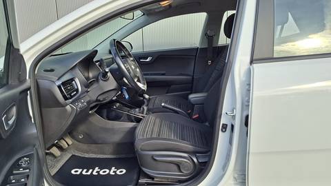 2020 Kia Stonic — sličica 30
