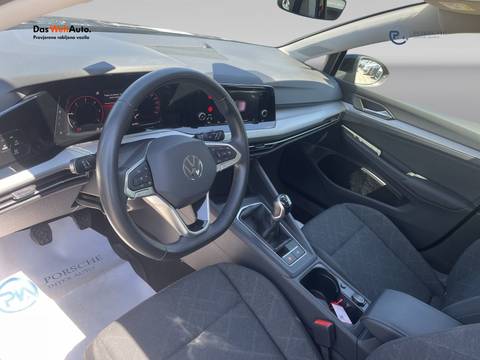 2023 Volkswagen Golf — sličica 11