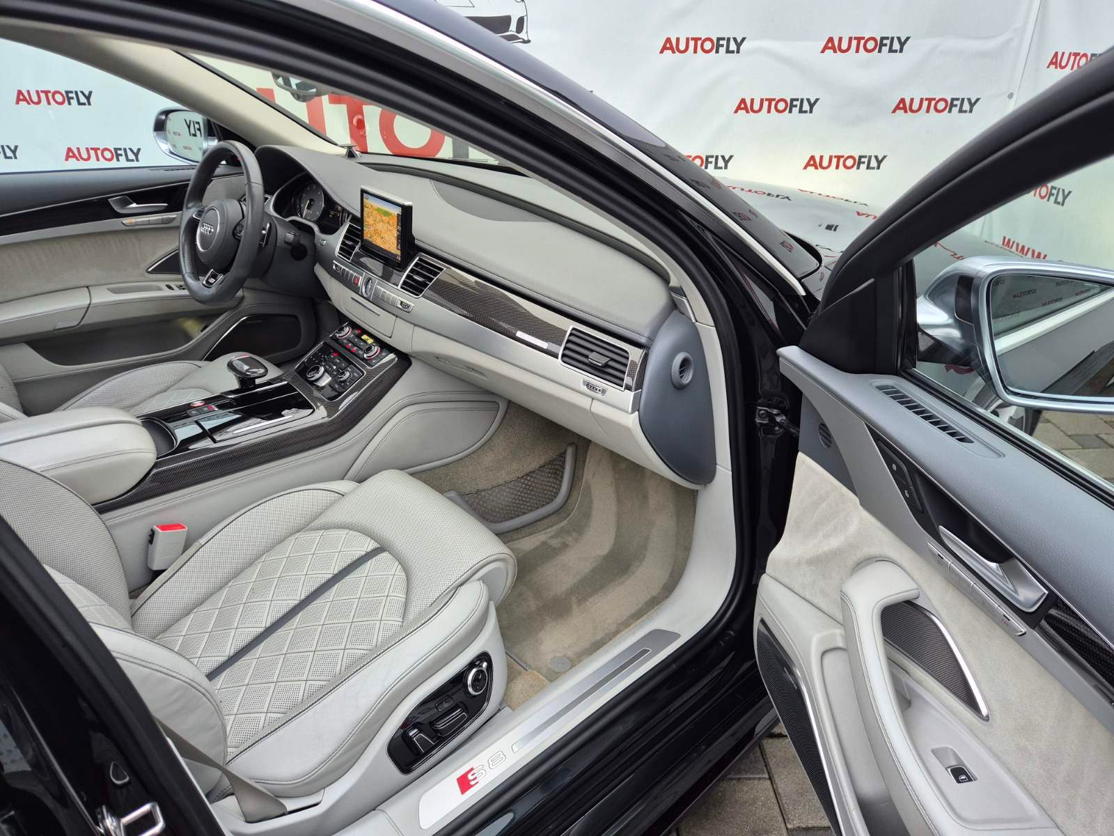 2012 Audi S8 — fotografija 13