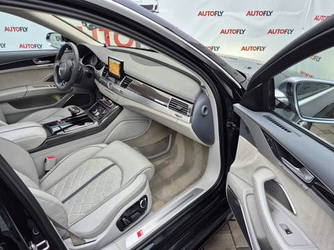 2012 Audi S8 — sličica 13