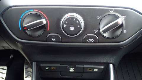 2024 Hyundai Bayon — sličica 14