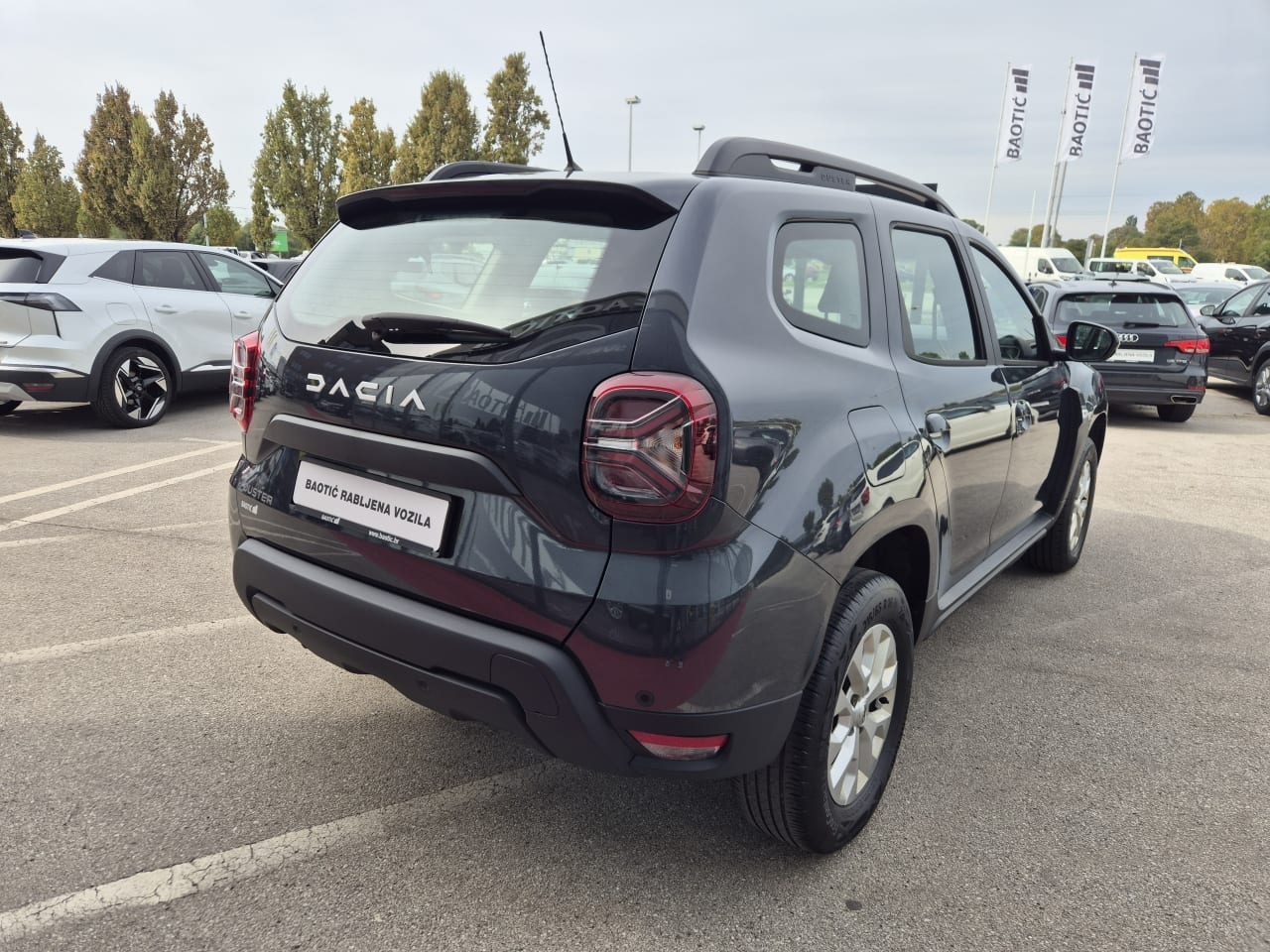 2023 Dacia Duster — fotografija 5