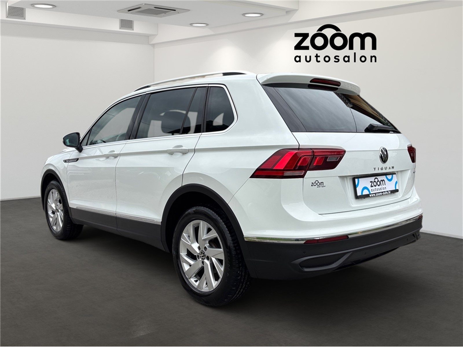 2021 Volkswagen Tiguan — fotografija 3