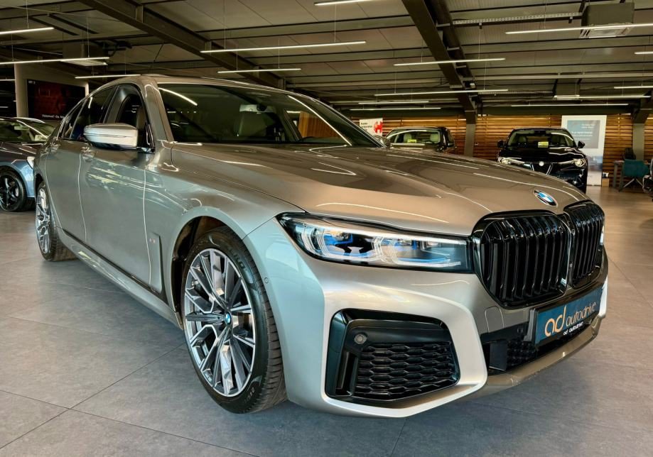 2021 BMW Serija 7 — fotografija 11