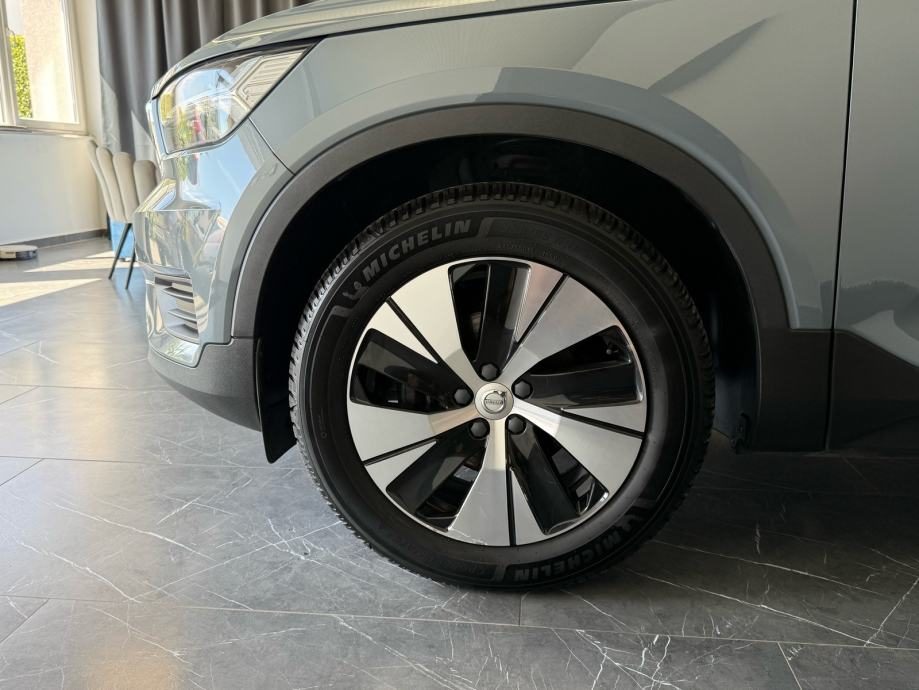 2020 Volvo XC40 — fotografija 8