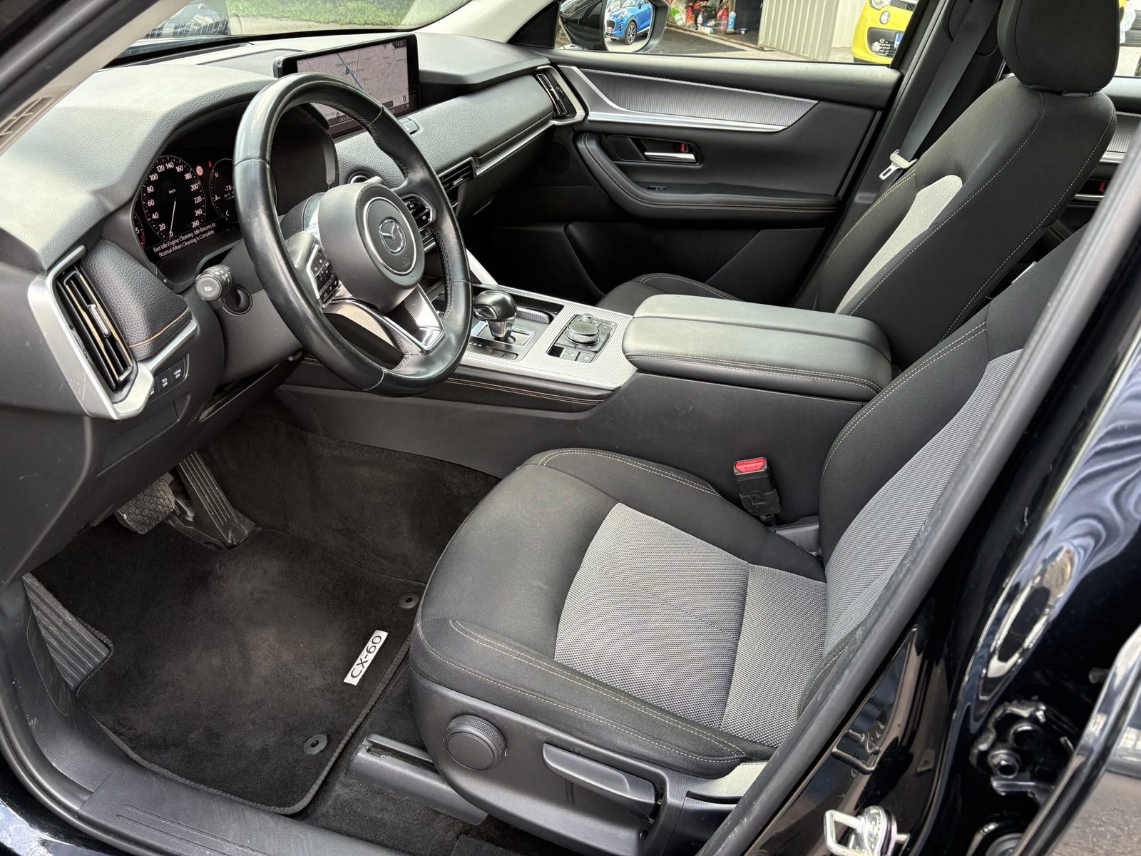 2023 Mazda CX-60 — fotografija 17